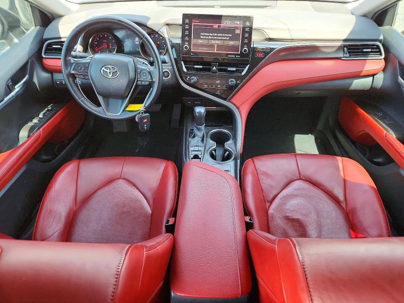 56479026 :رقم المزاد ، 4T1K61AK2MU556513 vin ، 2021 Toyota Camry مزاد بيع