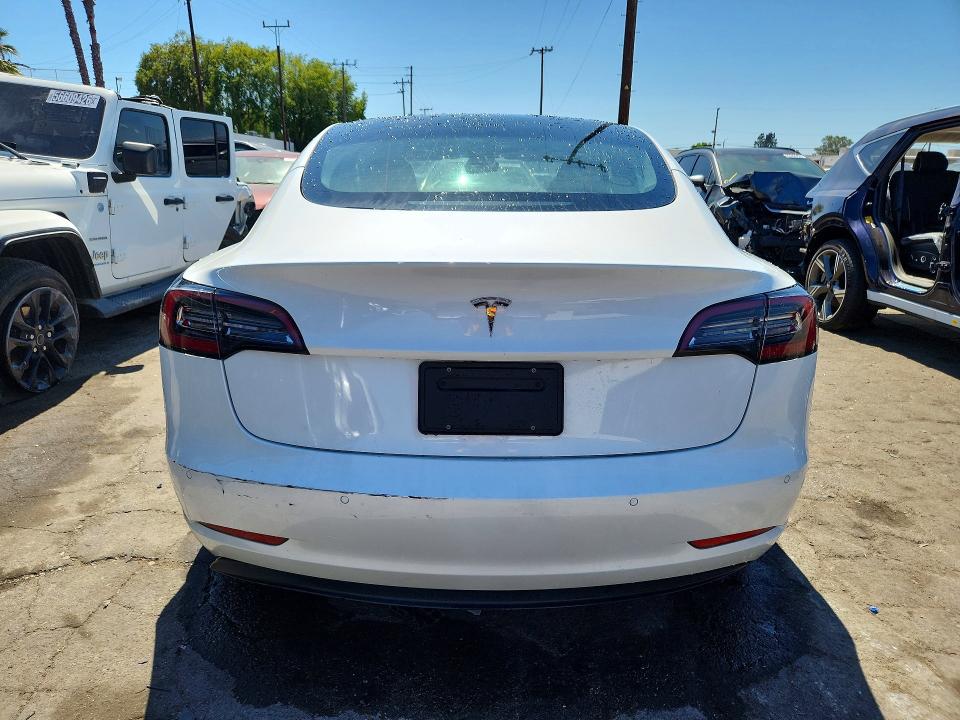57519666 :رقم المزاد ، 5YJ3E1EA0NF166369 vin ، 2022 Tesla Model 3 مزاد بيع