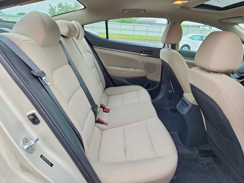 56687076 :رقم المزاد ، 5NPD84LF4JH276462 vin ، 2018 Hyundai Elantra مزاد بيع