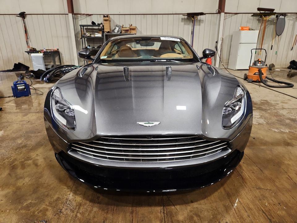 2017 Aston Martin Db11 მანქანა იყიდება აუქციონზე, vin: SCFRMFAV2HGL02578, აუქციონის ნომერი: 57853766