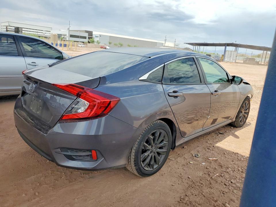 58457876 :رقم المزاد ، 2HGFC2F5XJH563961 vin ، 2018 Honda Civic مزاد بيع