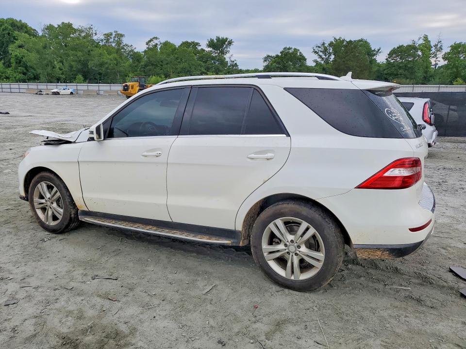 Продажа на аукционе авто 2015 Mercedes-benz Ml, vin: 4JGDA5JB6FA569560, номер лота: 55591086