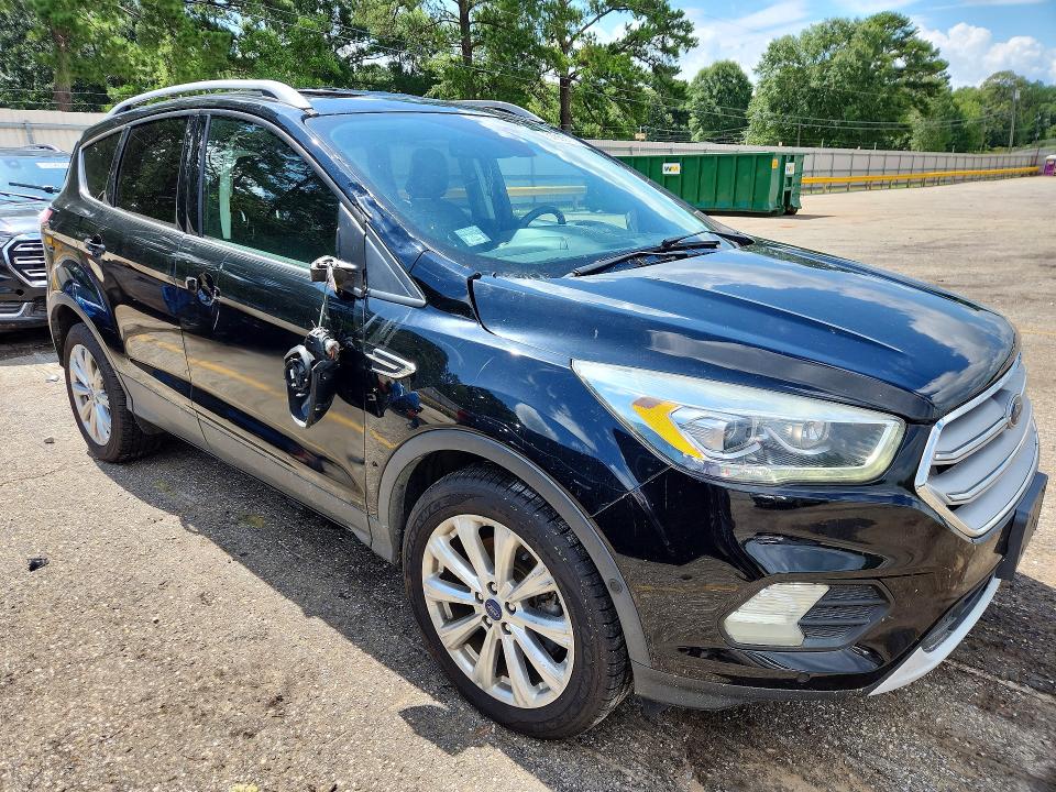 Продаж на аукціоні авто 2018 Ford Escape, vin: 1FMCU9J94JUB92113, номер лоту: 57566106