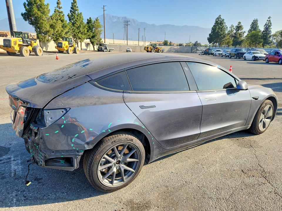 57434806 :رقم المزاد ، 5YJ3E1EB0NF275701 vin ، 2022 Tesla Model 3 مزاد بيع