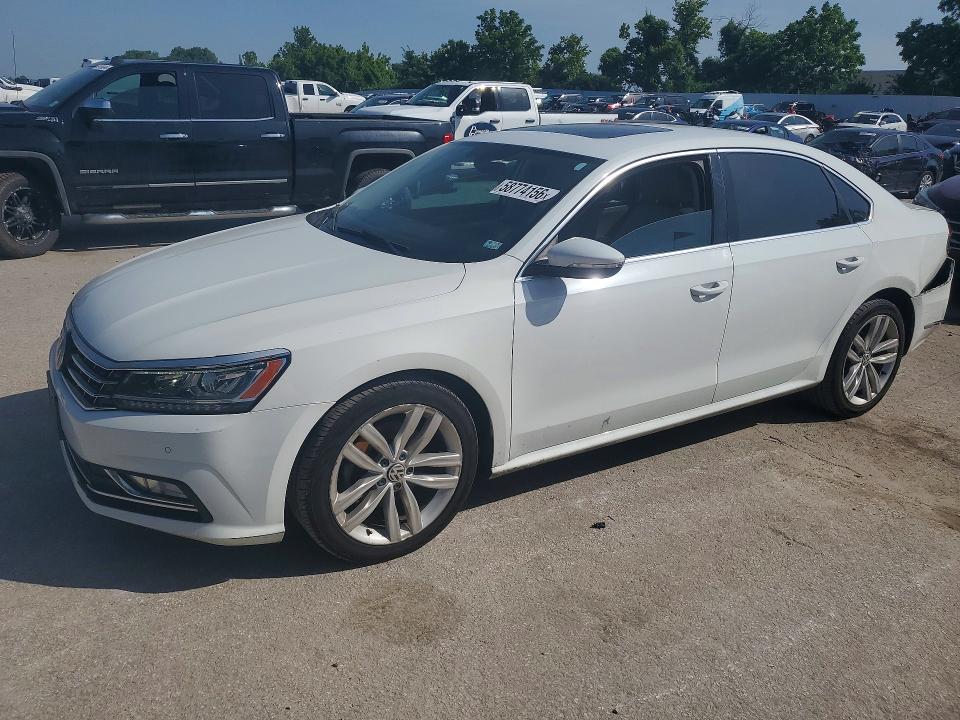 58774156 :رقم المزاد ، 1VWBA7A34JC046774 vin ، 2018 Volkswagen Passat مزاد بيع