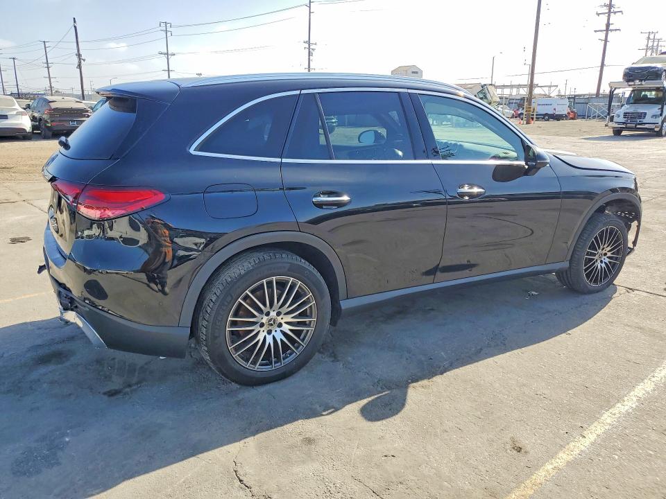 56852696 :رقم المزاد ، W1NKM4GB5RF184382 vin ، 2024 Mercedes-benz Glc مزاد بيع