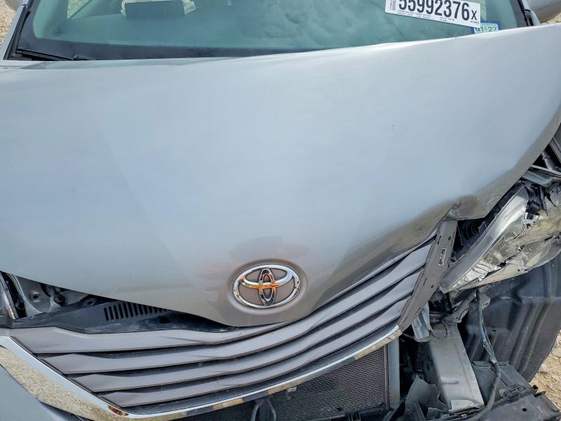 2015 Toyota Sienna მანქანა იყიდება აუქციონზე, vin: 5TDYK3DC1FS640307, აუქციონის ნომერი: 55992376