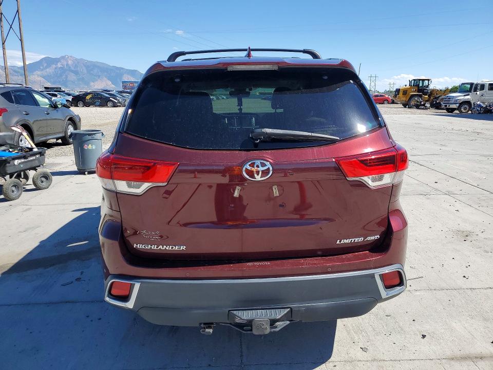 2017 Toyota Highlander მანქანა იყიდება აუქციონზე, vin: 5TDDZRFHXHS394981, აუქციონის ნომერი: 55565256