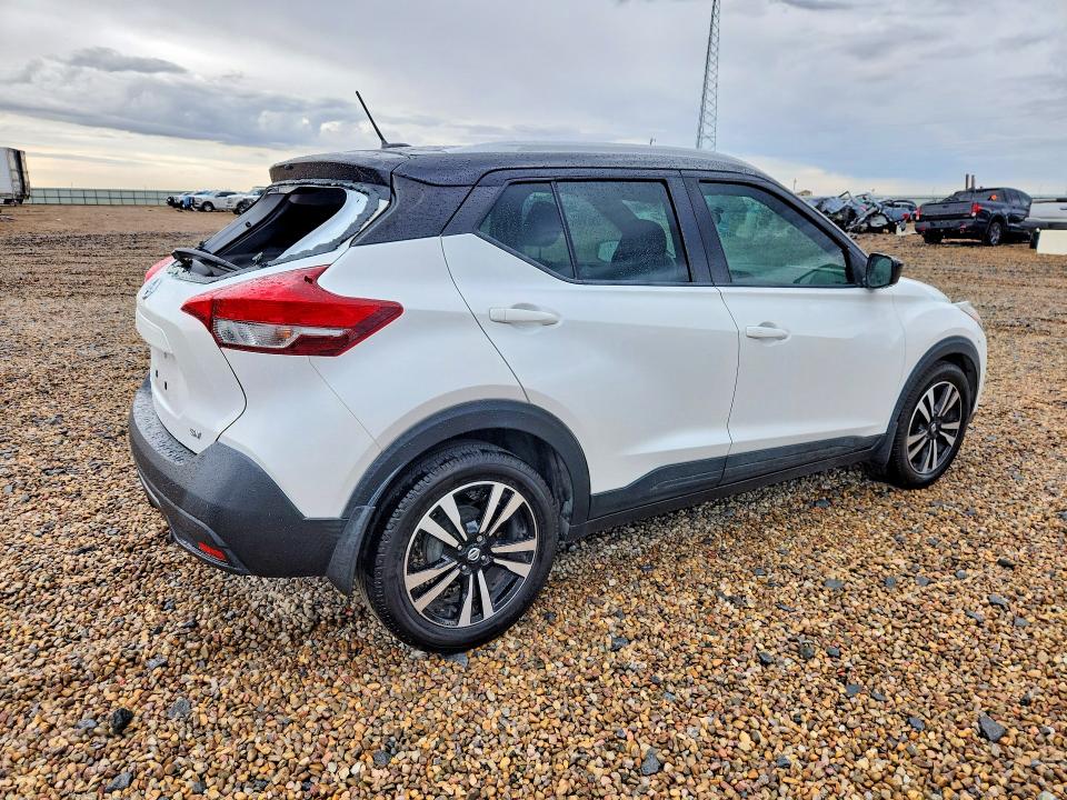 2019 Nissan Kicks მანქანა იყიდება აუქციონზე, vin: 3N1CP5CU4KL526631, აუქციონის ნომერი: 55947136