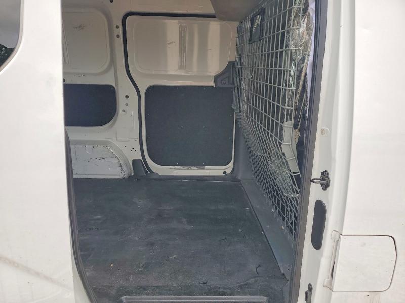 59129556 :رقم المزاد ، 3N6CM0KN3FK734303 vin ، 2015 Nissan Nv200 مزاد بيع