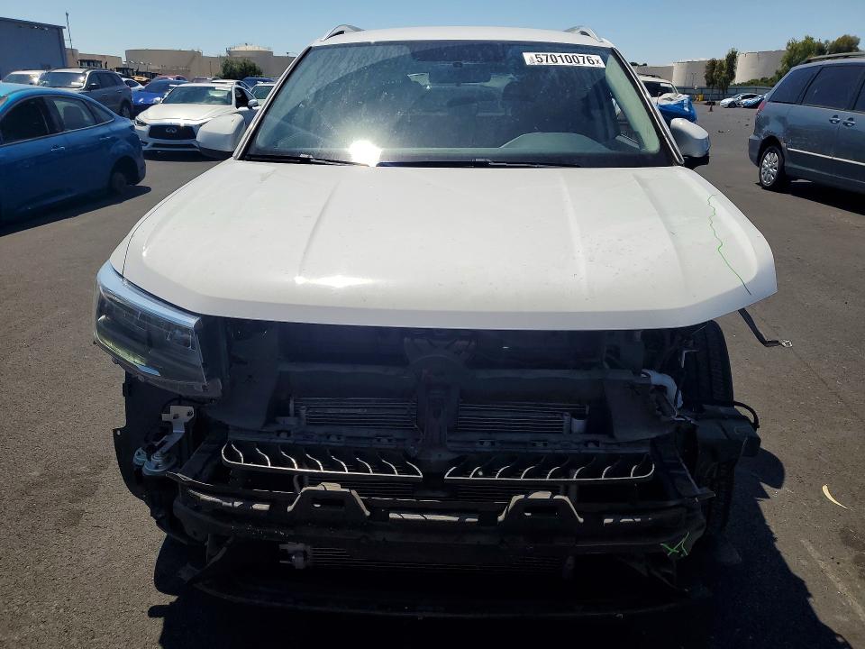 Продаж на аукціоні авто 2022 Volkswagen Taos, vin: 3VVWX7B22NM085071, номер лоту: 57010076