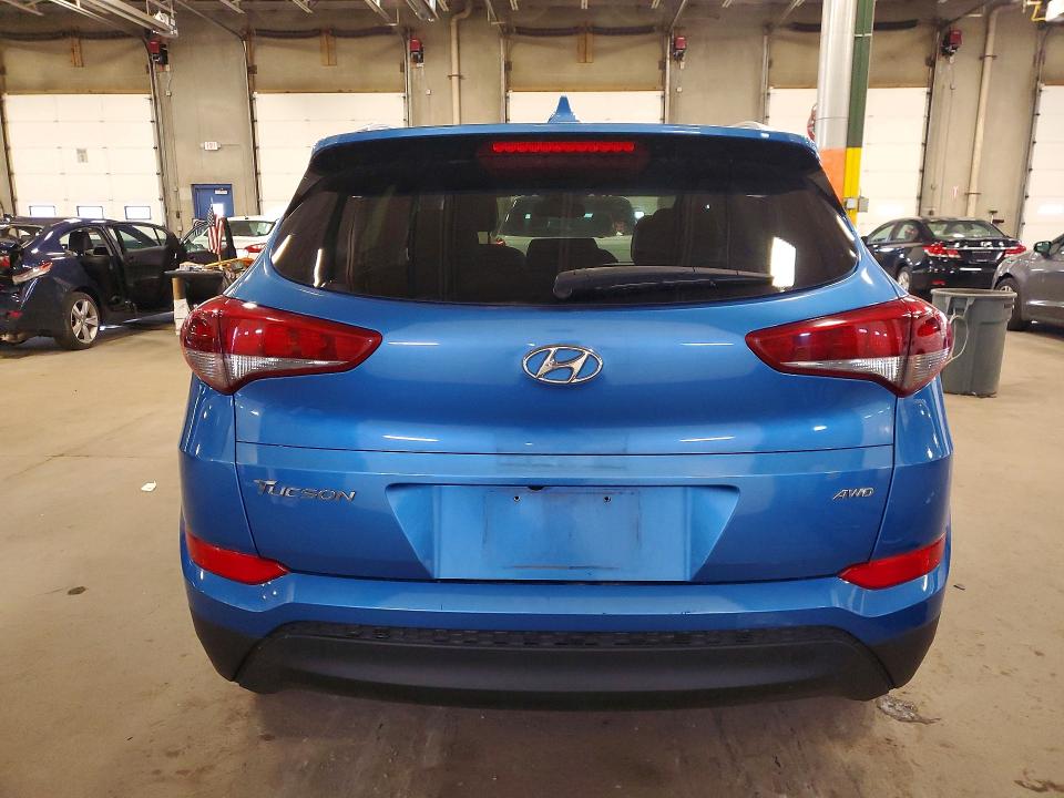 57241286 :رقم المزاد ، KM8J3CA40JU656526 vin ، 2018 Hyundai Tucson مزاد بيع
