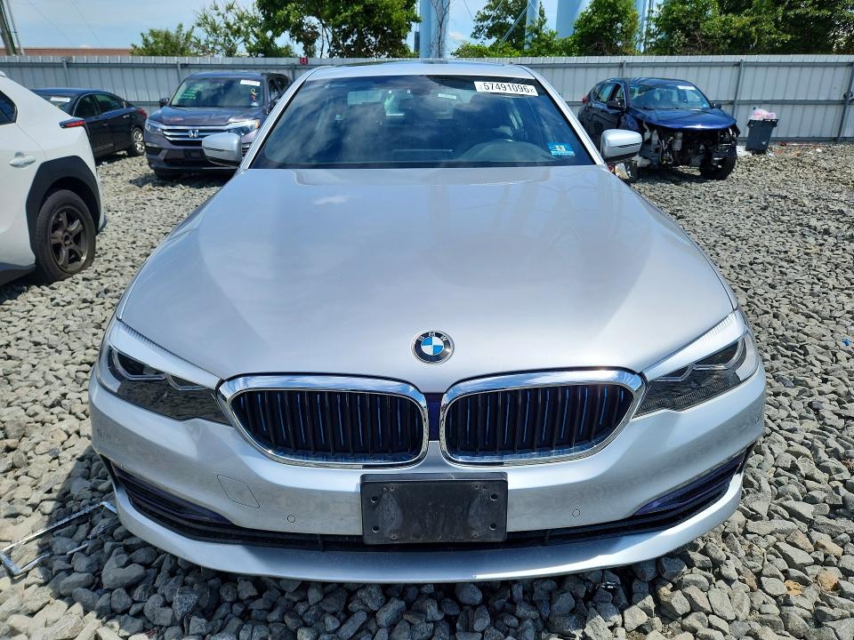 2018 Bmw 530xe მანქანა იყიდება აუქციონზე, vin: WBAJB1C57JB374393, აუქციონის ნომერი: 57491096