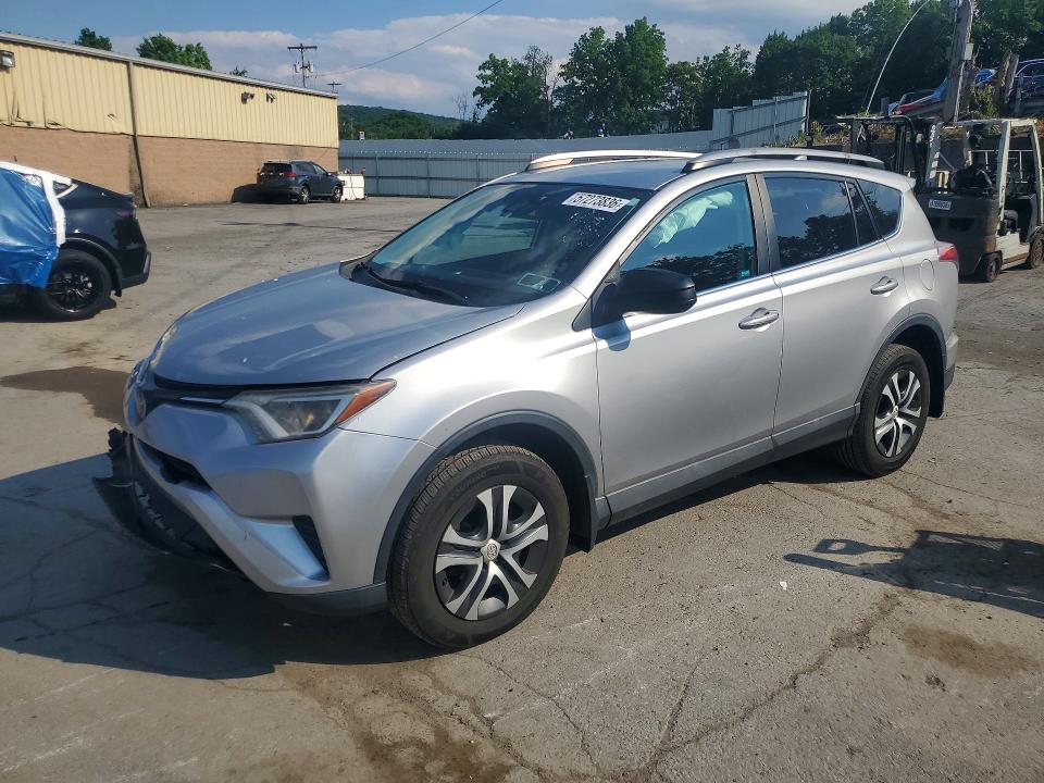 2017 Toyota Rav4 მანქანა იყიდება აუქციონზე, vin: 2T3BFREV4HW613035, აუქციონის ნომერი: 57273836