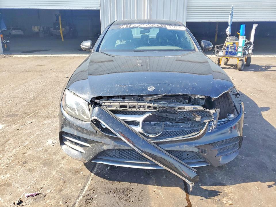 Продажа на аукционе авто 2018 Mercedes-benz E, vin: WDDZF4KB6JA480171, номер лота: 55587116