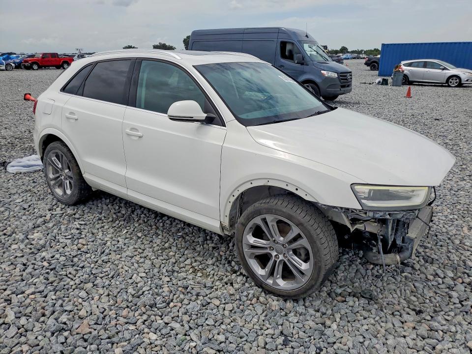 Продажа на аукционе авто 2015 Audi Q3, vin: WA1BFCFS2FR000386, номер лота: 55979796