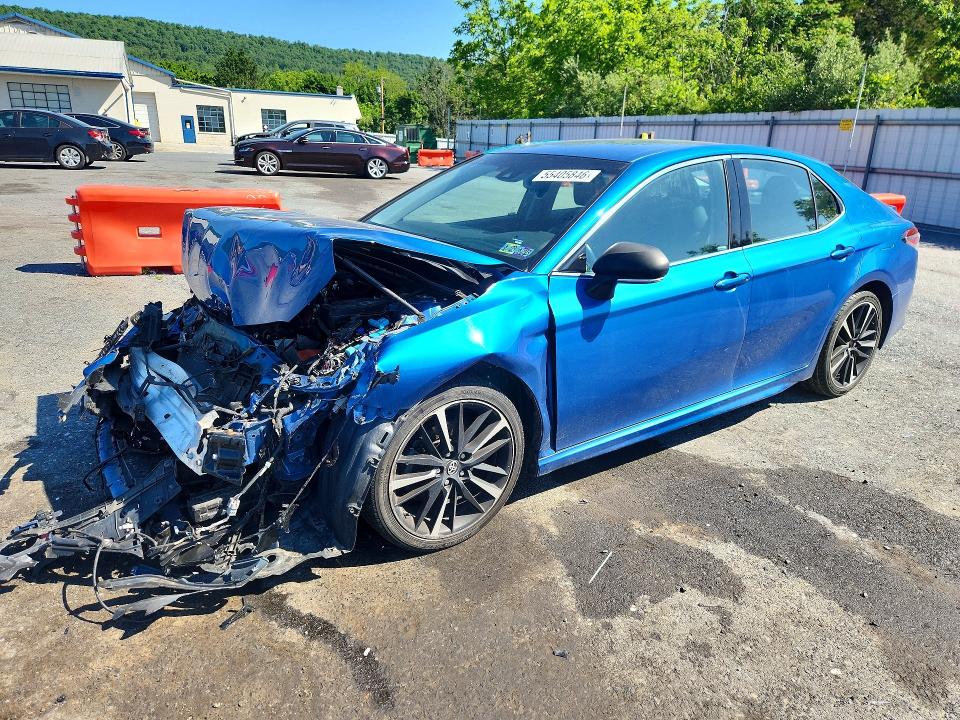 Продаж на аукціоні авто 2018 Toyota Camry, vin: 4T1B61HK3JU008361, номер лоту: 55405846