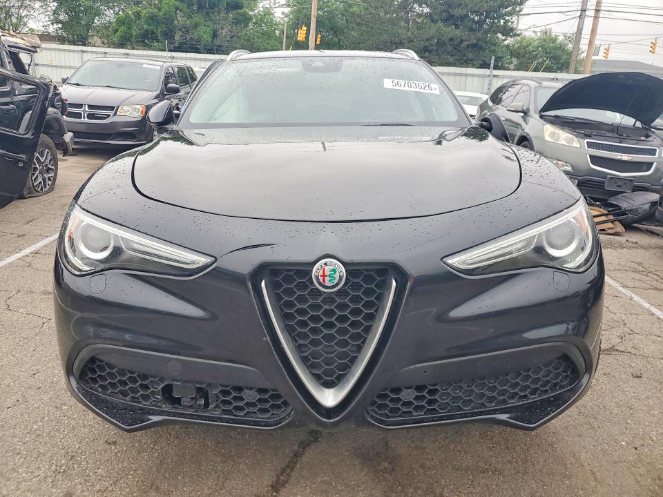 2018 Alfa Romeo Stelvio მანქანა იყიდება აუქციონზე, vin: ZASFAKBNXJ7B69213, აუქციონის ნომერი: 56703626