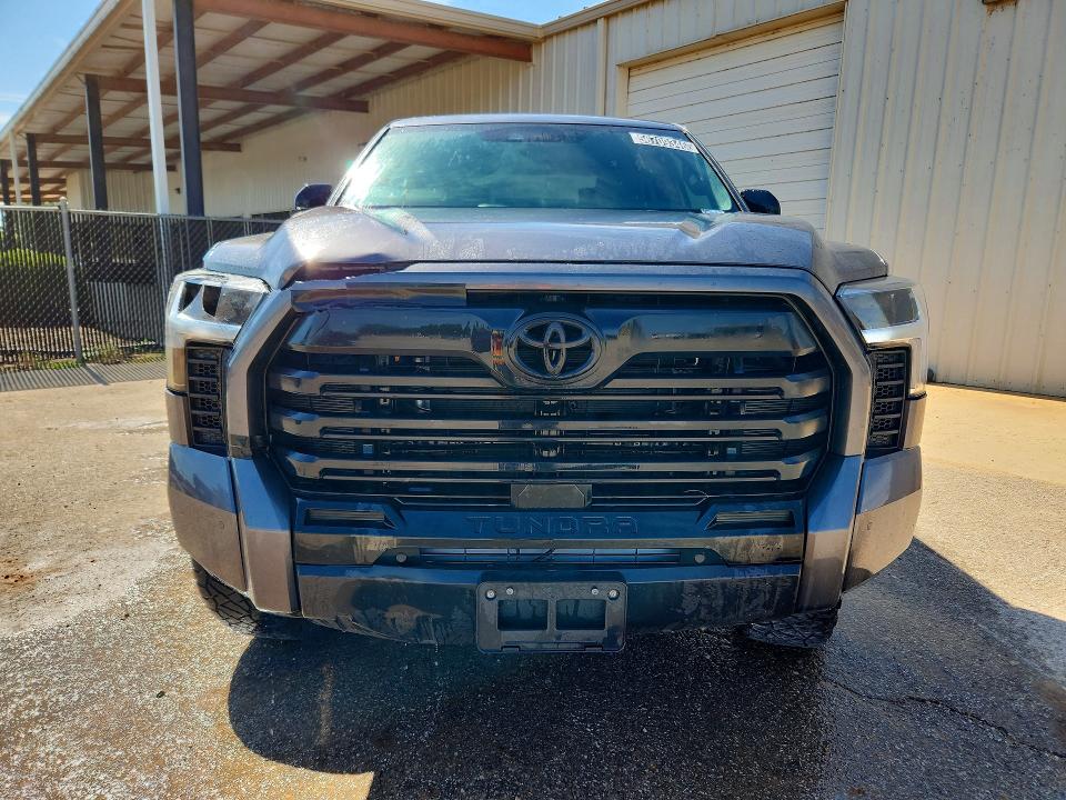 Продажа на аукционе авто 2025 Toyota Tundra, vin: 5TFWA5DB8SX320113, номер лота: 56709346