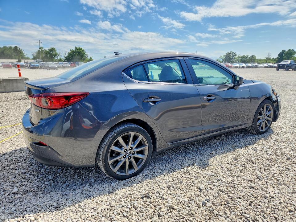 2018 Mazda 3 მანქანა იყიდება აუქციონზე, vin: 3MZBN1V30JM272904, აუქციონის ნომერი: 57418026