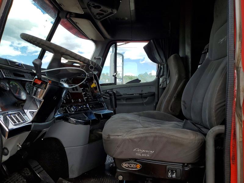 Продаж на аукціоні авто 2001 Freightliner Conventional, vin: 1FUJA3BD81LH00377, номер лоту: 57403706