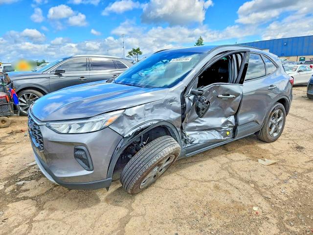 2025 Ford Escape მანქანა იყიდება აუქციონზე, vin: 1FMCU9MN5SUB62015, აუქციონის ნომერი: 57680316