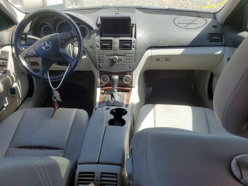 55173616 :رقم المزاد ، WDDGF5EB2AF436163 vin ، 2010 Mercedes-benz C مزاد بيع