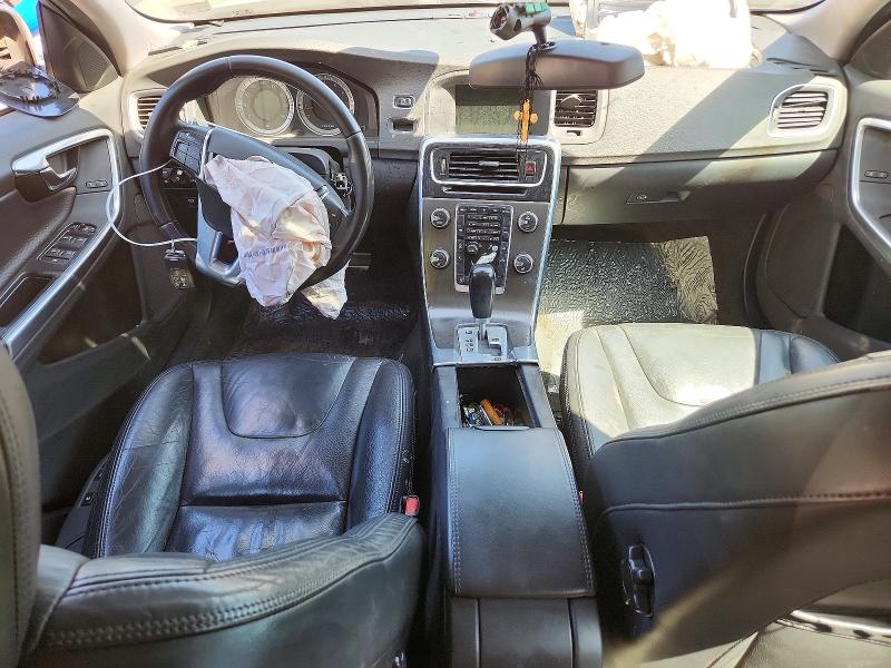 56126086 :رقم المزاد ، YV1622FSXC2049573 vin ، 2012 Volvo S60 مزاد بيع