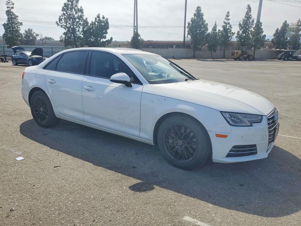 Auction sale of the 2017 Audi A4, vin: WAUANAF40HN011727, lot number: 56626716