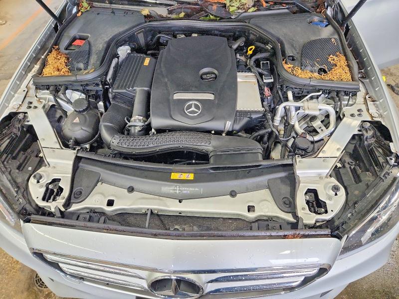 57353926 :رقم المزاد ، WDDZF4KB6HA084882 vin ، 2017 Mercedes-benz E مزاد بيع