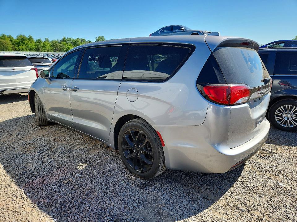 2018 Chrysler Pacifica მანქანა იყიდება აუქციონზე, vin: 2C4RC1FG7JR357806, აუქციონის ნომერი: 55807536