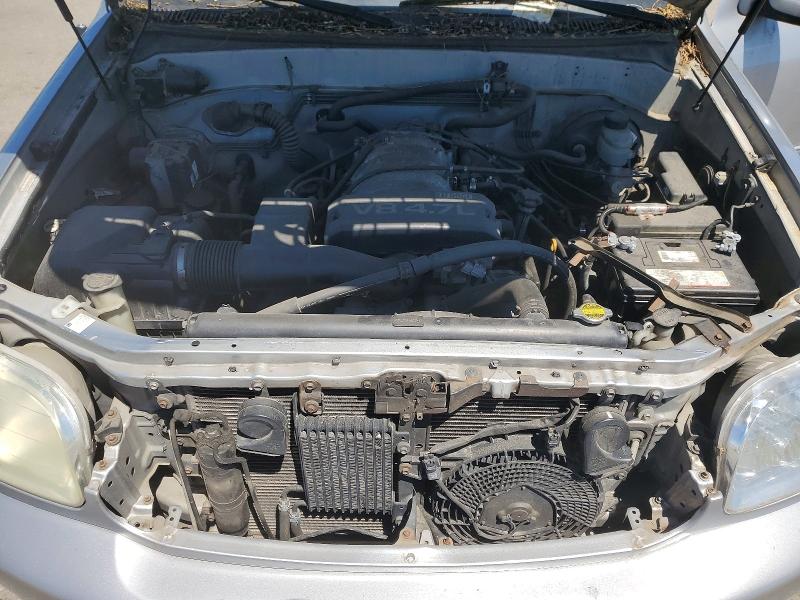 55563396 :رقم المزاد ، 5TDBT44A22S070870 vin ، 2002 Toyota Sequoia مزاد بيع