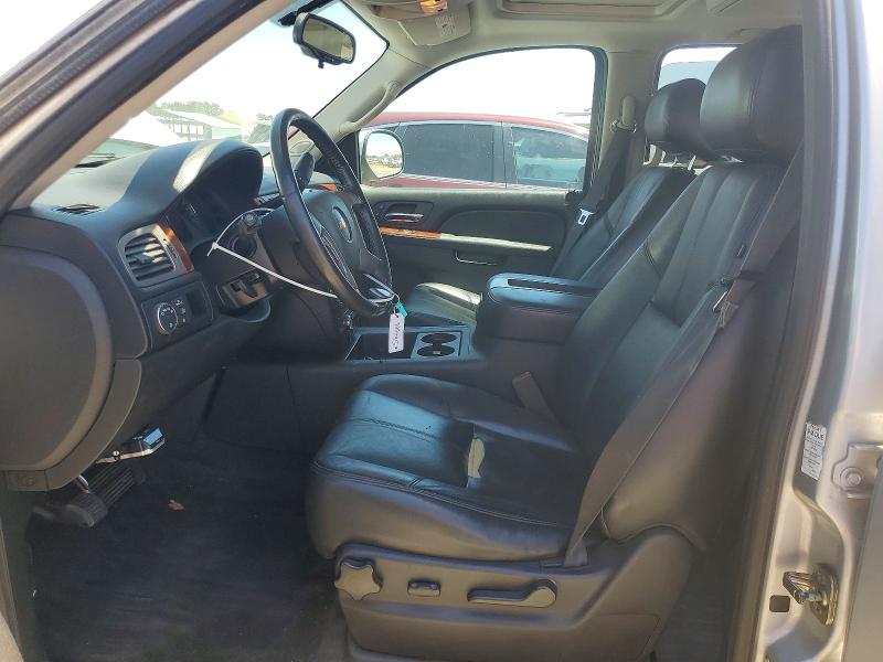 2013 Chevrolet Suburban მანქანა იყიდება აუქციონზე, vin: 1GNSCJE01DR230492, აუქციონის ნომერი: 55804146