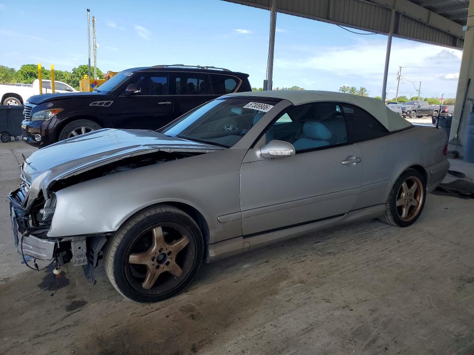Продажа на аукционе авто 2002 Mercedes-benz Clk, vin: WDBLK70G52T113813, номер лота: 57309906