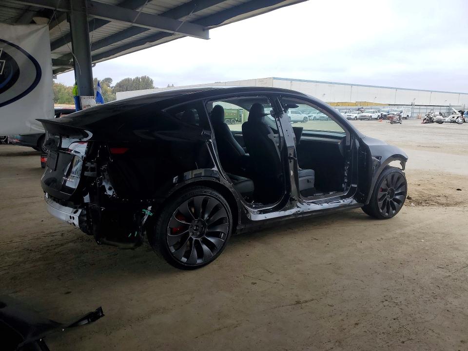 2024 Tesla Model Y მანქანა იყიდება აუქციონზე, vin: 7SAYGDEFXRF022544, აუქციონის ნომერი: 58461956