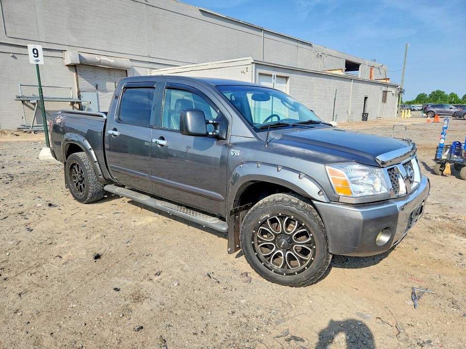 2004 Nissan Titan მანქანა იყიდება აუქციონზე, vin: 1N6AA07B04N580459, აუქციონის ნომერი: 56939466