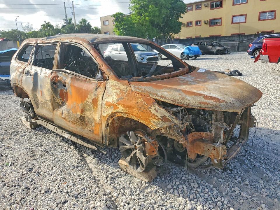 Продажа на аукционе авто 2019 Toyota Highlander, vin: 5TDZZRFH3KS293844, номер лота: 56856286