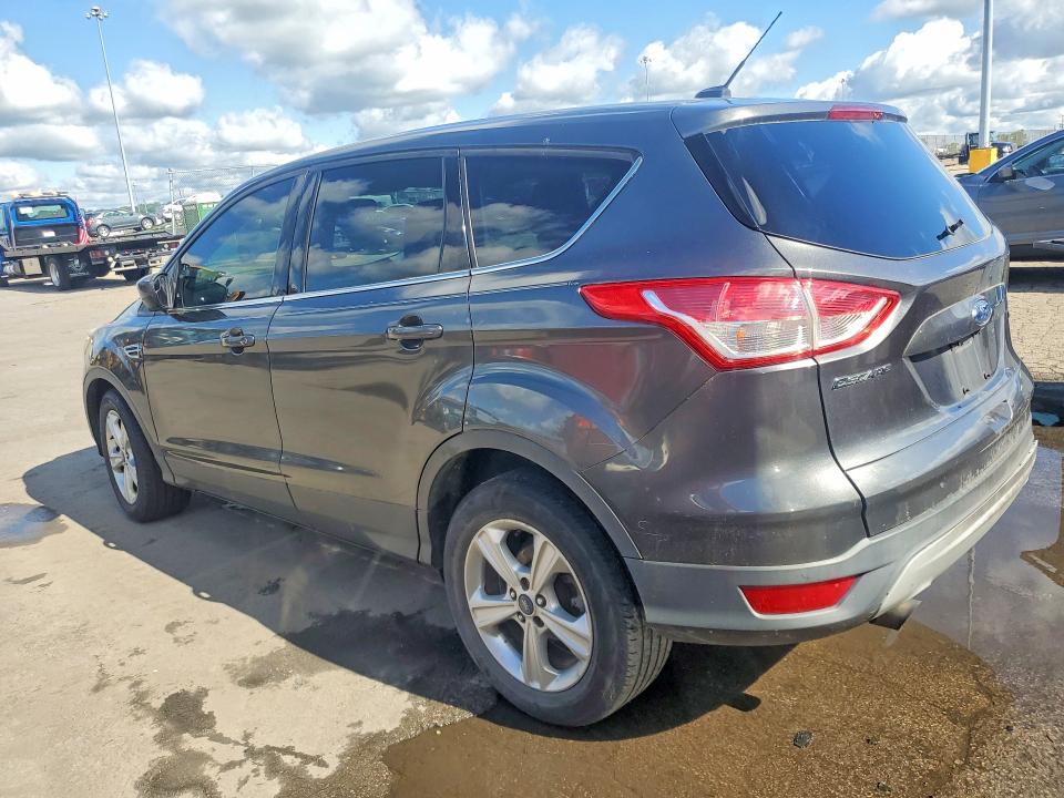 2015 Ford Escape მანქანა იყიდება აუქციონზე, vin: 1FMCU0GX6FUB80229, აუქციონის ნომერი: 57561296