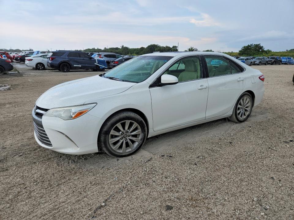 2017 Toyota Camry მანქანა იყიდება აუქციონზე, vin: 4T1BF1FK1HU685695, აუქციონის ნომერი: 58732666