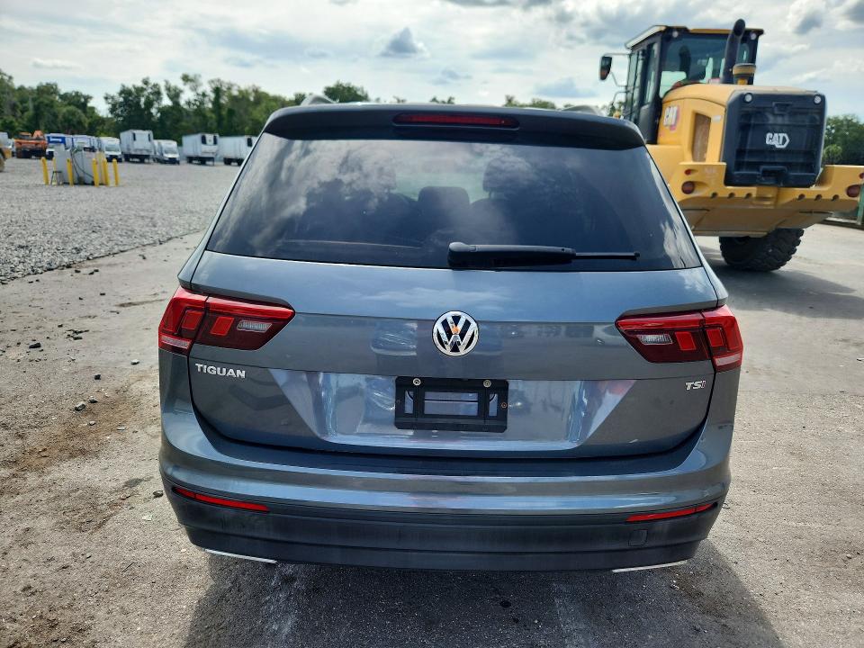 Продажа на аукционе авто 2018 Volkswagen Tiguan, vin: 3VV1B7AX5JM089132, номер лота: 56652086