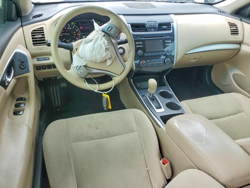 2015 Nissan Altima მანქანა იყიდება აუქციონზე, vin: 1N4AL3AP4FN905870, აუქციონის ნომერი: 57874676