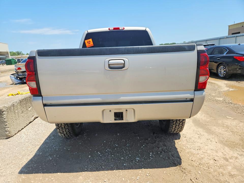 Продажа на аукционе авто 2004 Chevrolet Silverado, vin: 2GCEK19T941194945, номер лота: 55864916