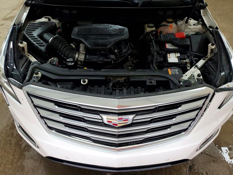 56458206 :رقم المزاد ، 1GYKNDRS5HZ324827 vin ، 2017 Cadillac Xt5 مزاد بيع