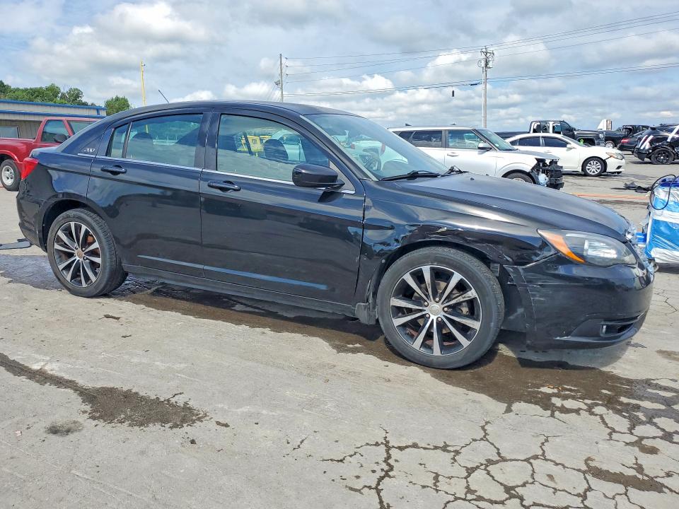 Продажа на аукционе авто 2014 Chrysler 200, vin: 1C3CCBBBXEN127545, номер лота: 58273026
