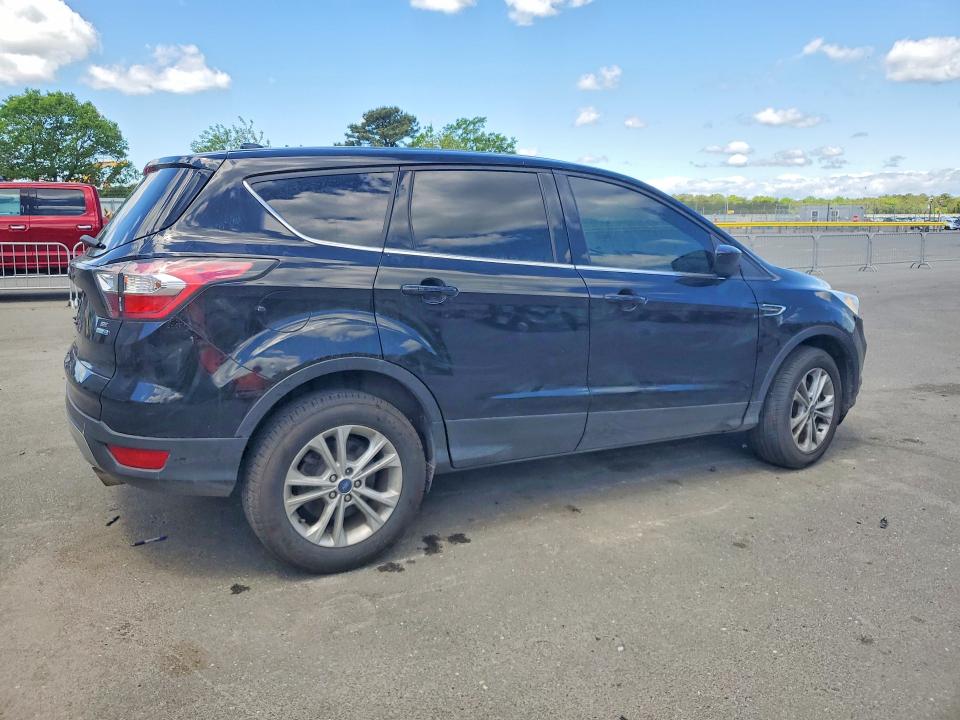 Продажа на аукционе авто 2017 Ford Escape, vin: 1FMCU9GD3HUB33429, номер лота: 54615446