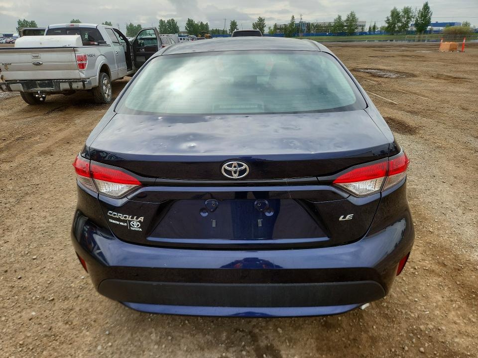 55921066 :رقم المزاد ، 5YFBPMBE9NP327305 vin ، 2022 Toyota Corolla مزاد بيع