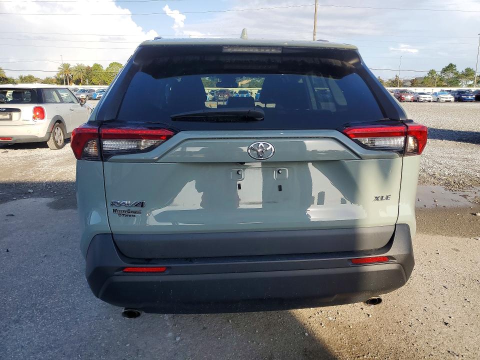 Продаж на аукціоні авто 2021 Toyota Rav4, vin: 2T3W1RFV2MW170814, номер лоту: 58745006