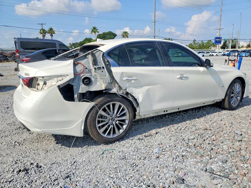 59162166 :رقم المزاد ، JN1EV7AR7JM439190 vin ، 2018 Infiniti Q50 مزاد بيع