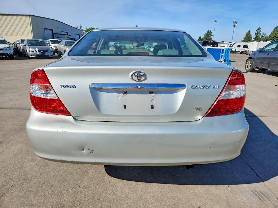 58069596 :رقم المزاد ، JTDBF30K420055841 vin ، 2002 Toyota Camry مزاد بيع