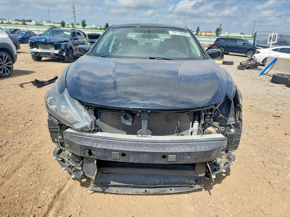 59118686 :رقم المزاد ، 1N4AL3AP5JC152600 vin ، 2018 Nissan Altima مزاد بيع